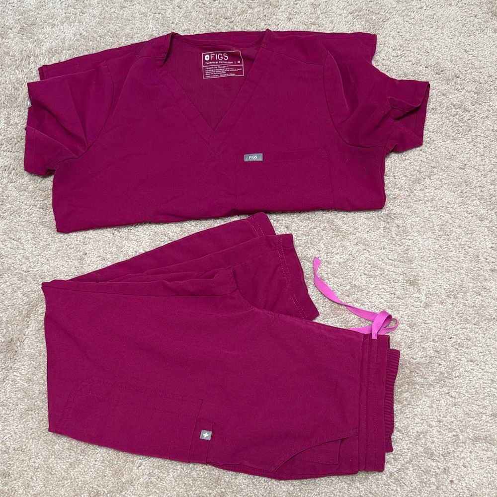 FIGS SCRUBS SET